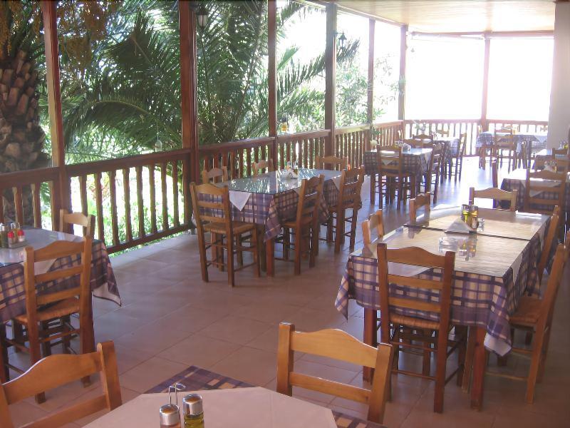 Ammoudi Hotel Damnoni Extérieur photo